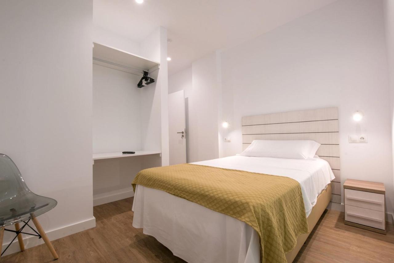 Hostal Beach Santa Pola Buitenkant foto