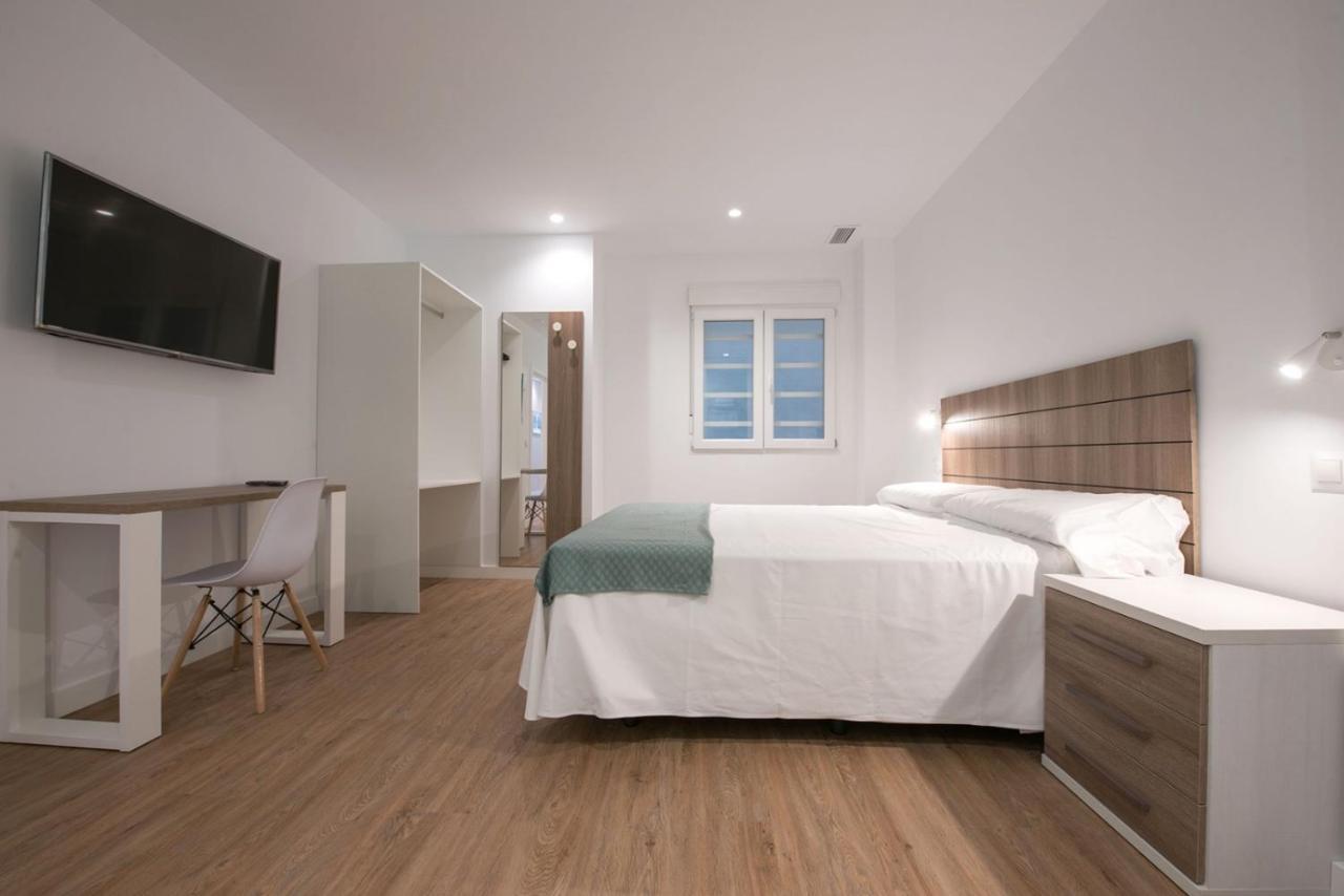 Hostal Beach Santa Pola Buitenkant foto